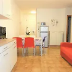 Bright Flat 100mt From The Sea Appartement