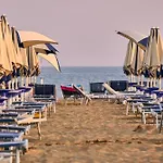 Appartement Bright Flat 100mt From The Sea *