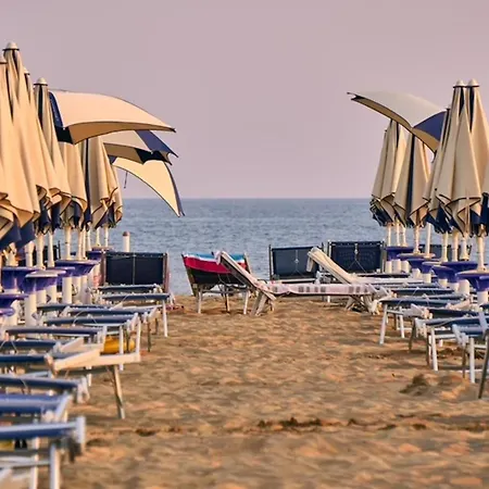 Appartement Bright Flat 100mt From The Sea *